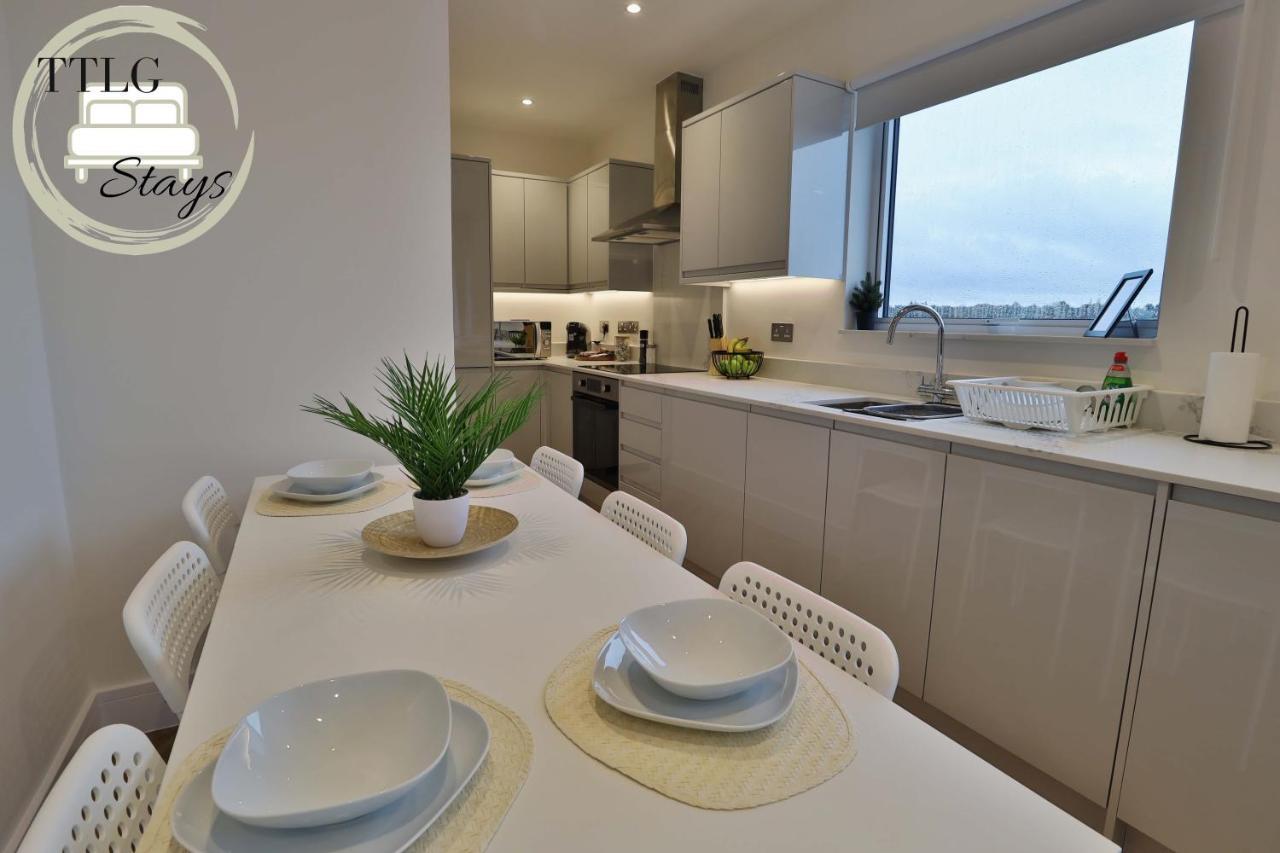 Modern City Escape By Ttlg Stays Rickmansworth Exterior photo