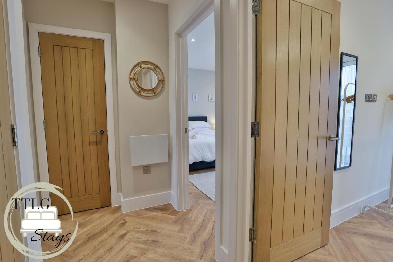 Modern City Escape By Ttlg Stays Rickmansworth Exterior photo